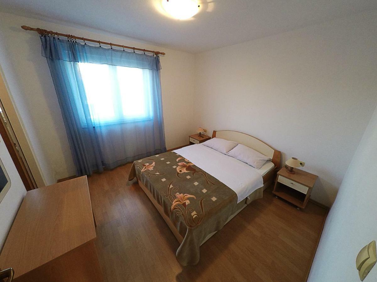 Apartments Piculjan Лопар Экстерьер фото